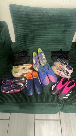 Soccer cleats