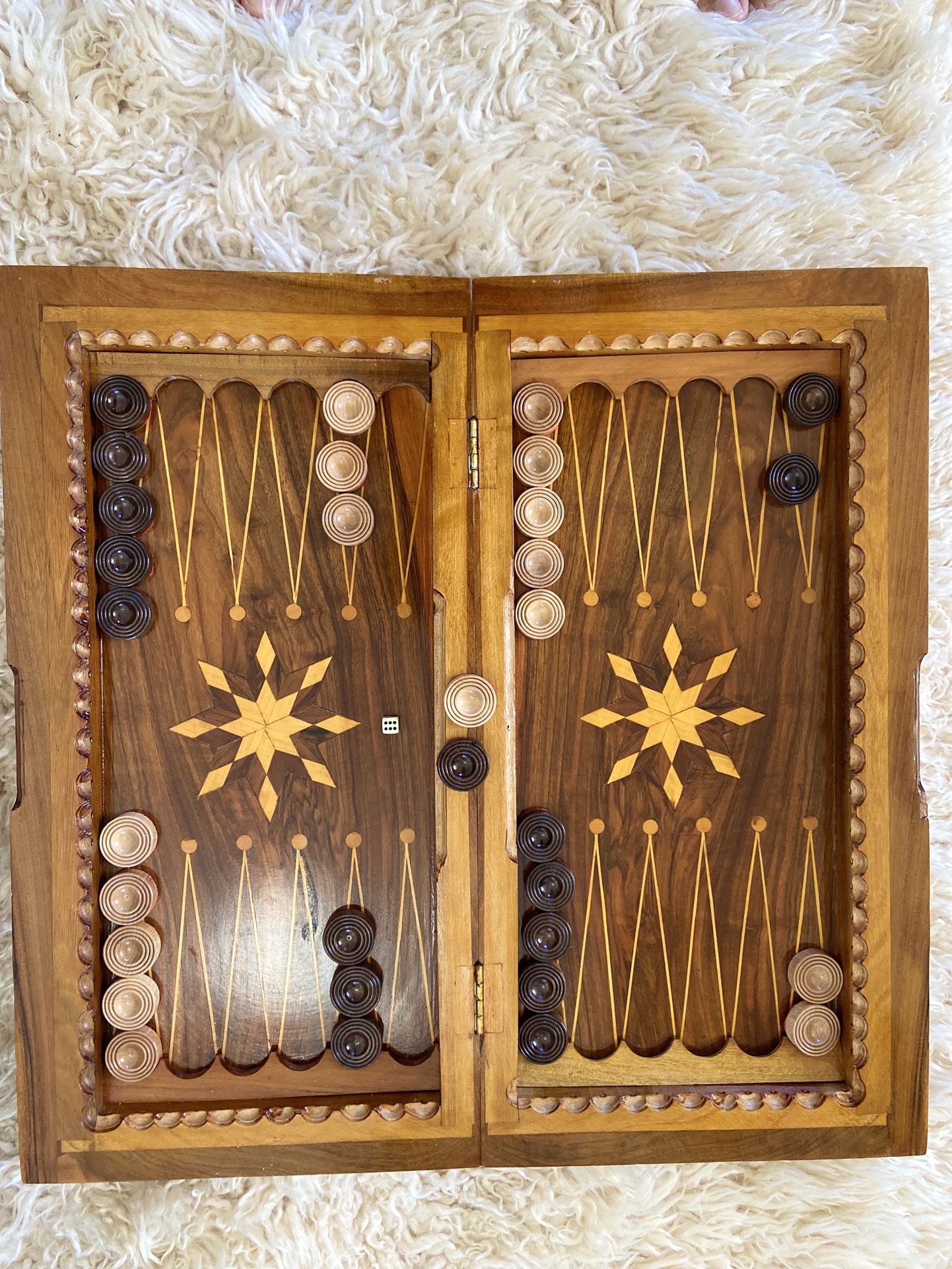 Luxury Handmade Wooden Backgammon & Chess Board – Beautiful 2-in-1 Design