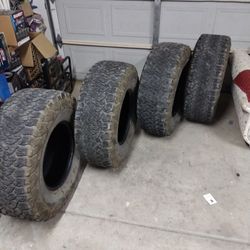 Bf Goodrich All Terrain 35x12.50 R17