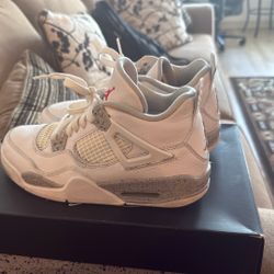 Jordan 4 Retro White Oreo (2021) 5.5y Used