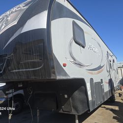 2013 forrest river toy hauler