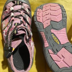 Girls Keen Sandals Size 3 Youth