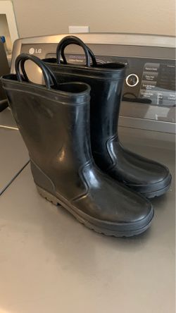 Winter boots in almost new condition kids size 1