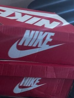 BRAND NEW SIZE 10 WHITE VAPOR MAX