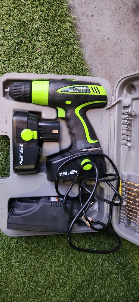 Kawasaki 19.2v Drill