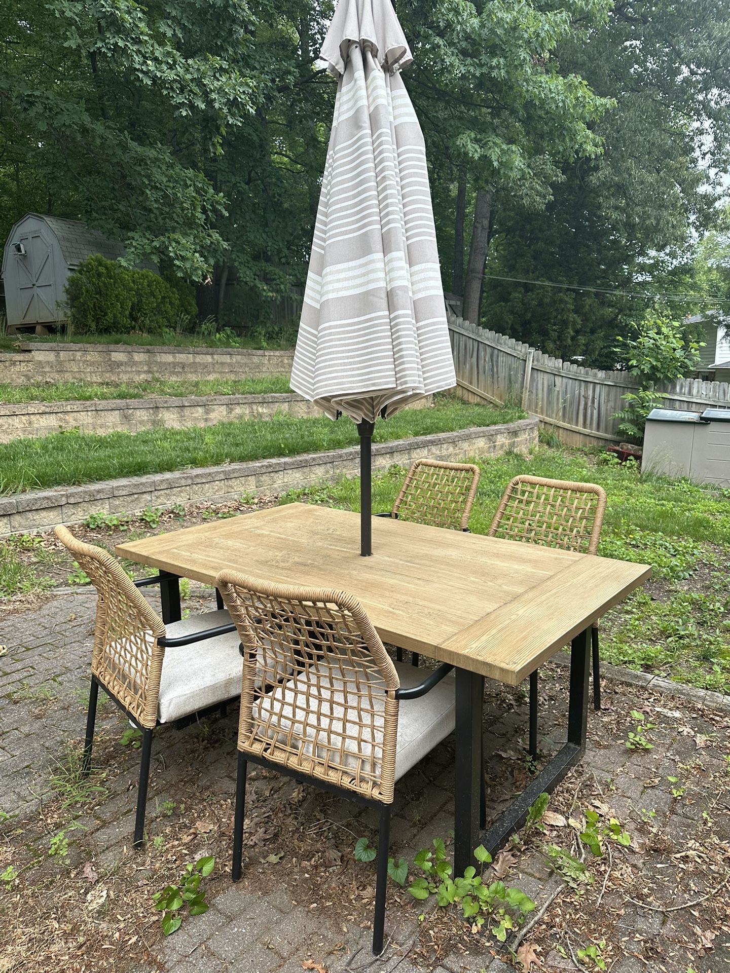 Outdoor Table/chairs And Umbrella