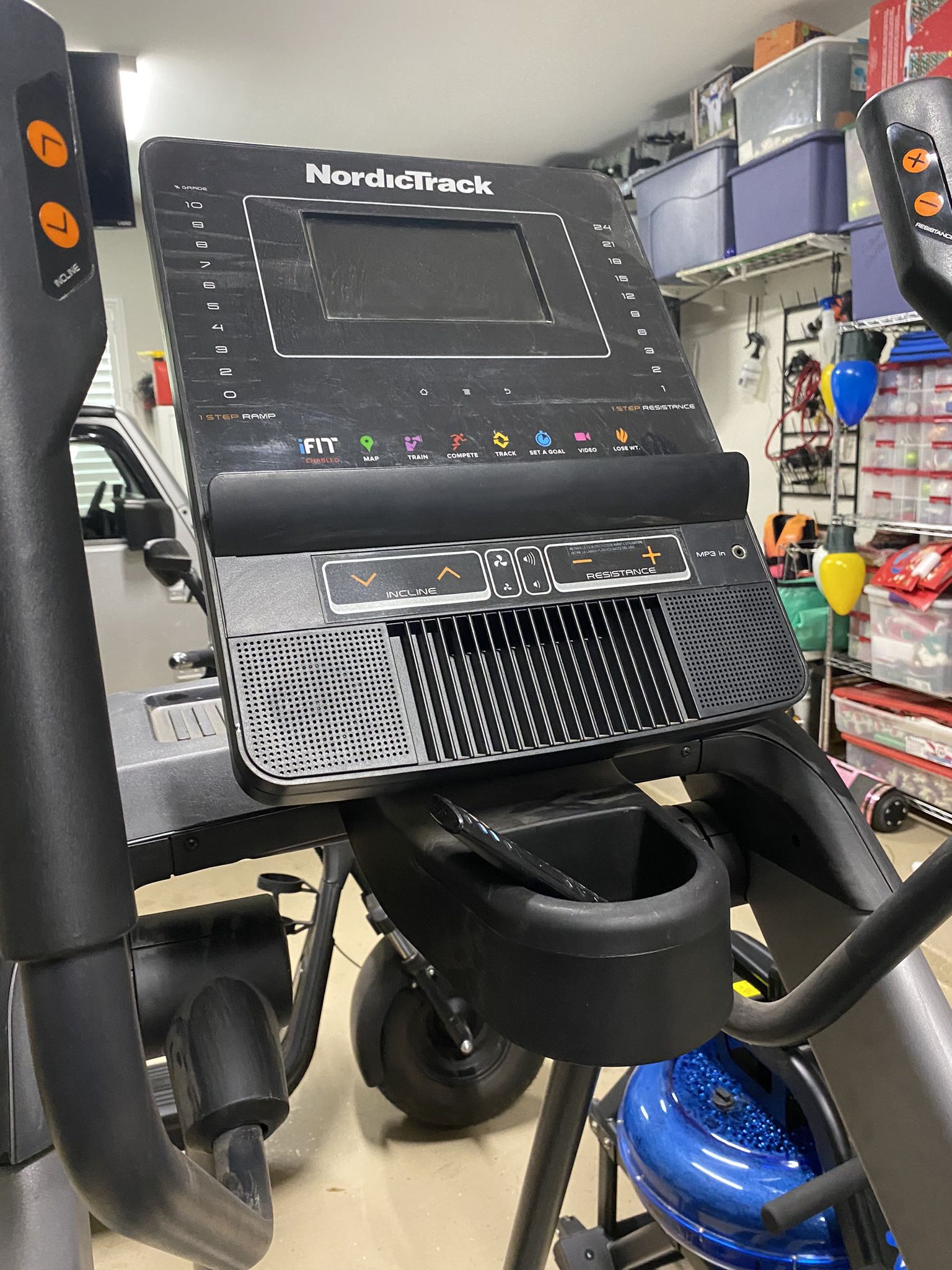 Nordictrack F57i Elliptical. 