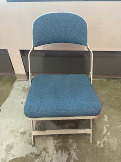 63 metal folding chairs