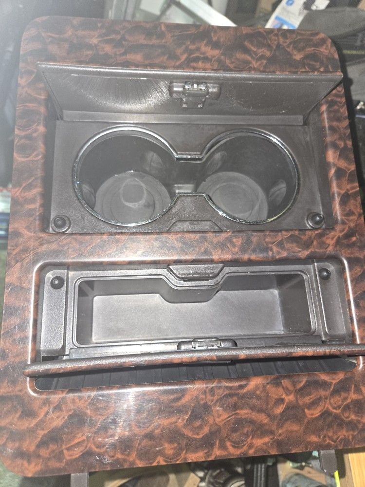 Cup Holder Tray Woodgrain From A  07 Denali 