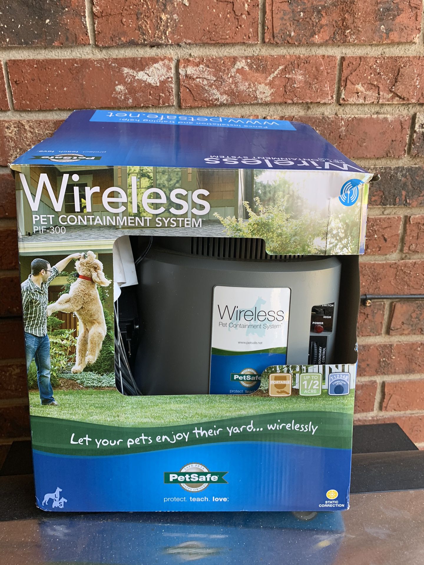 NEW Pet safe wireless pet container system