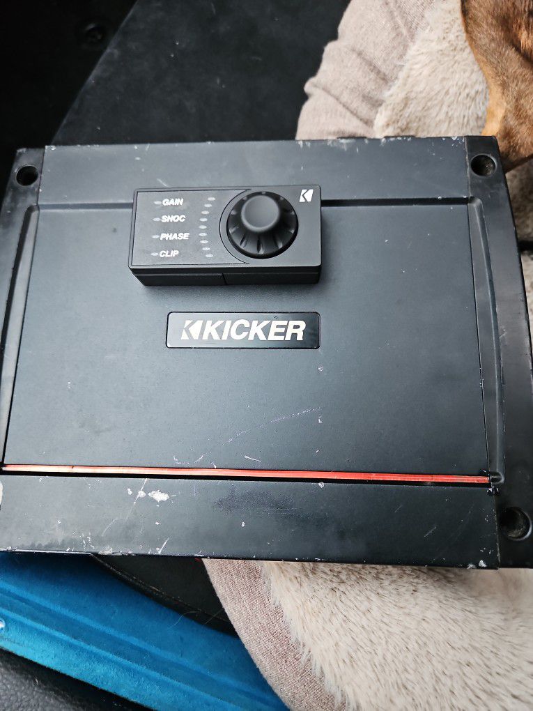 Kicker Kxa800.1 With Remote