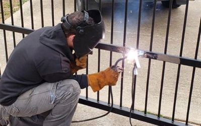 Welding repair welder