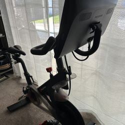 Peloton Bike