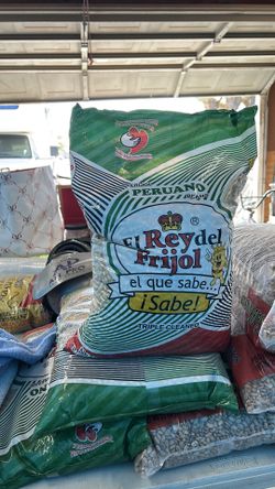 Peruvian and pinto beans