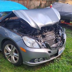 For PARTS: 2011 Mercedes E350 Bluetech 3.0 Turbo DIESEL
