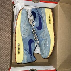 DS air max 1’s men’s size 9.5