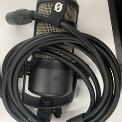 Rode Podmic 