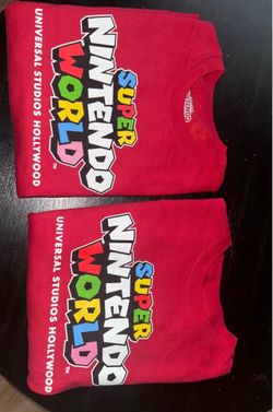 Universal Studios Hollywood Super Nintendo World Mario Red Sweatshirt MD
