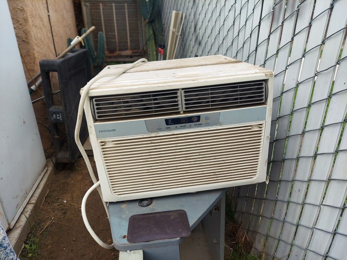 Air Conditioner  220v