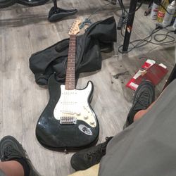 Fender Squier Stratocaster Used