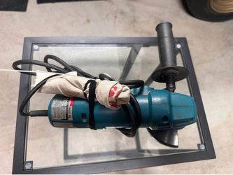 Makita 4” Disk Grinder N9514B