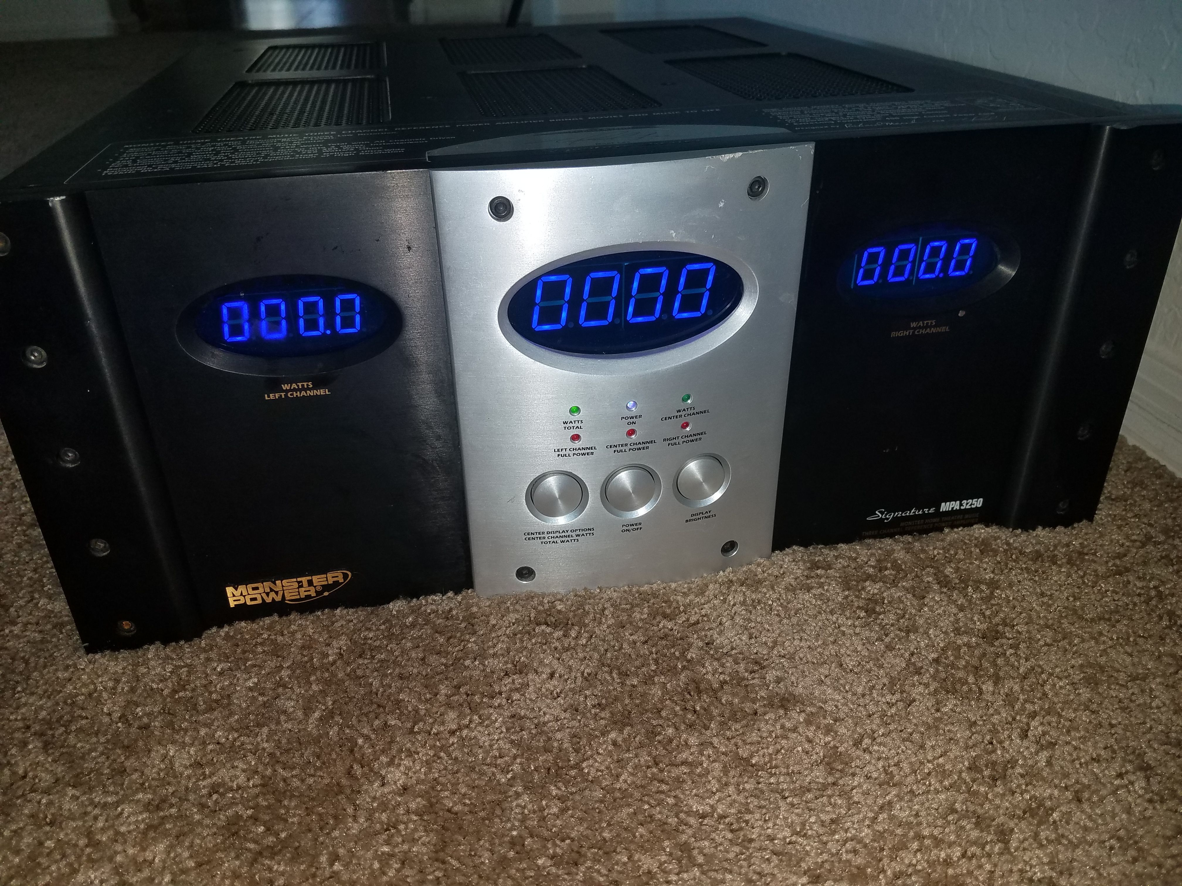 Monster Power MPA 3250 SS Signature Series 3-Channel Power Amplifier