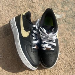 Air Forces Size 5.5y