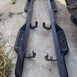 Westin Side Steps For 2025-26 Chevy Silverado 