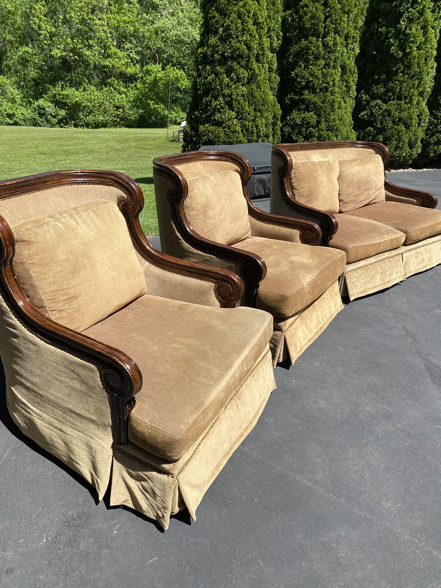 Free furniture !!!! Calll 301 /(contact info removed). Loveseat& 2chairs!