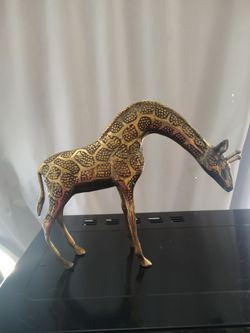 Beautiful vintage Brass Giraffe
