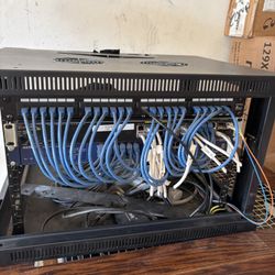 Network Equipment Rack with Aruba J9773A 2530‑24G PoE+ Switch + Patch Cables + PDU 