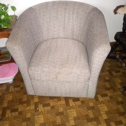 Chair (comfortable and Light)