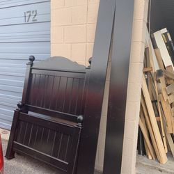 🎁Beautiful Solid Wood twin size bed frame, and Tall Chest/5 Deep drawers-black Color🎁