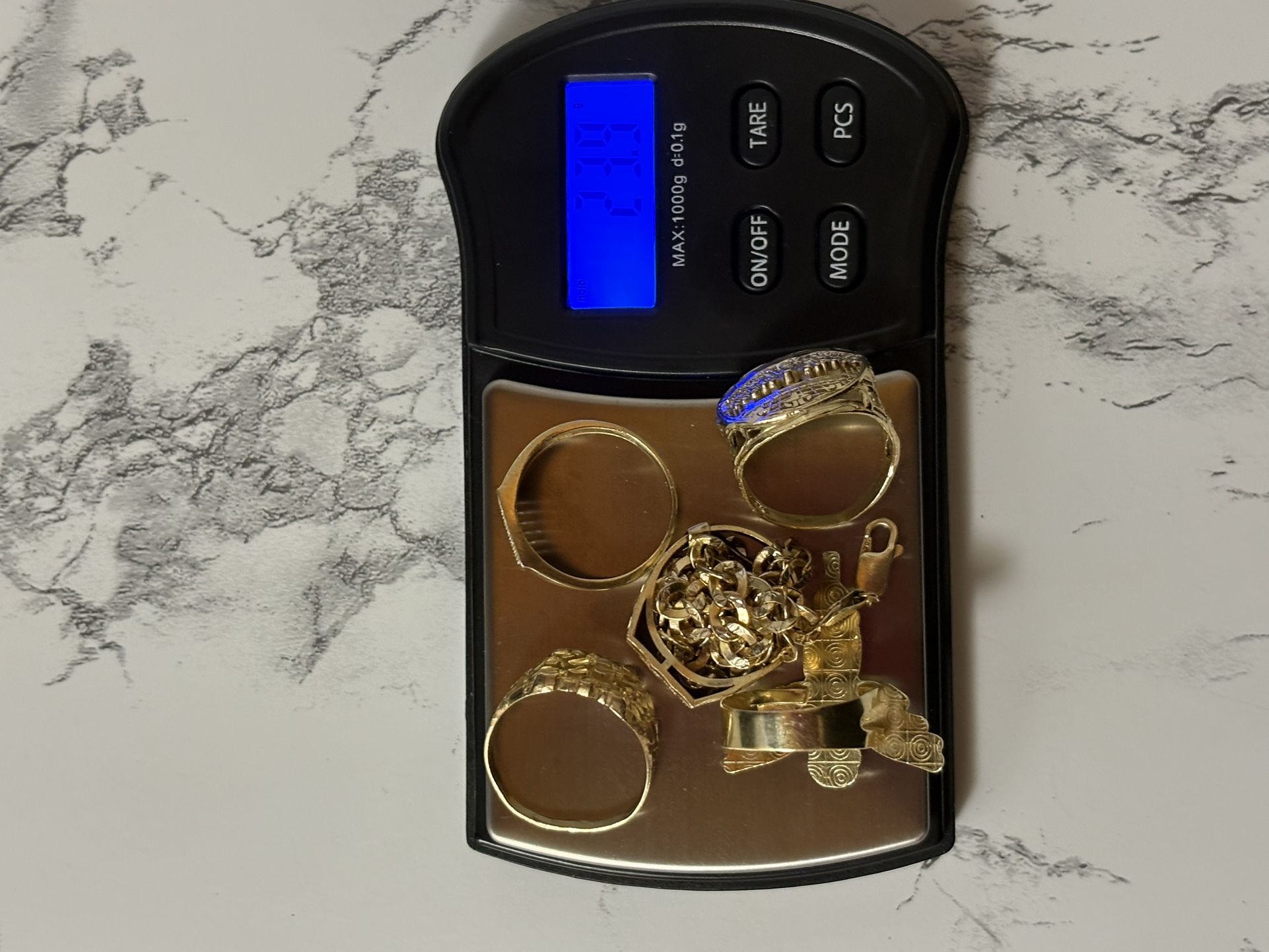 5 10k Gold Rings & 2 10k Gold Bracelets