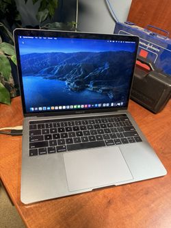 2017 MacBook Pro 256 GB