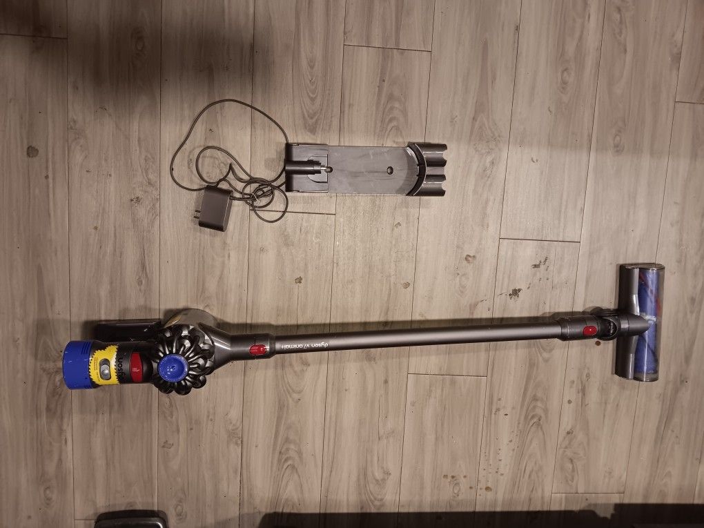 Dyson V7 Animal+