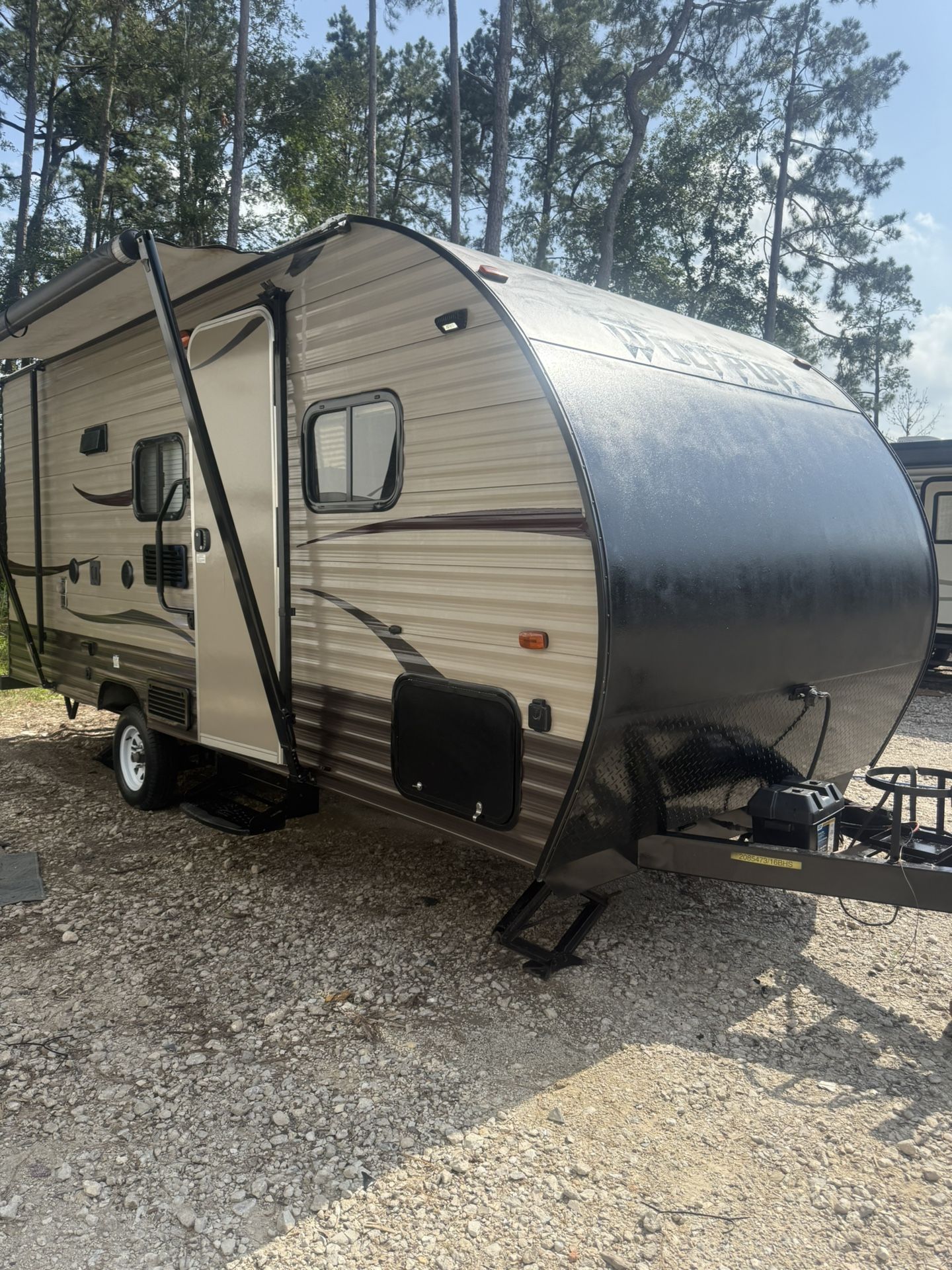 2016 Forest River Cherokee by Forest River β Wolf Pup Series M-16BHS