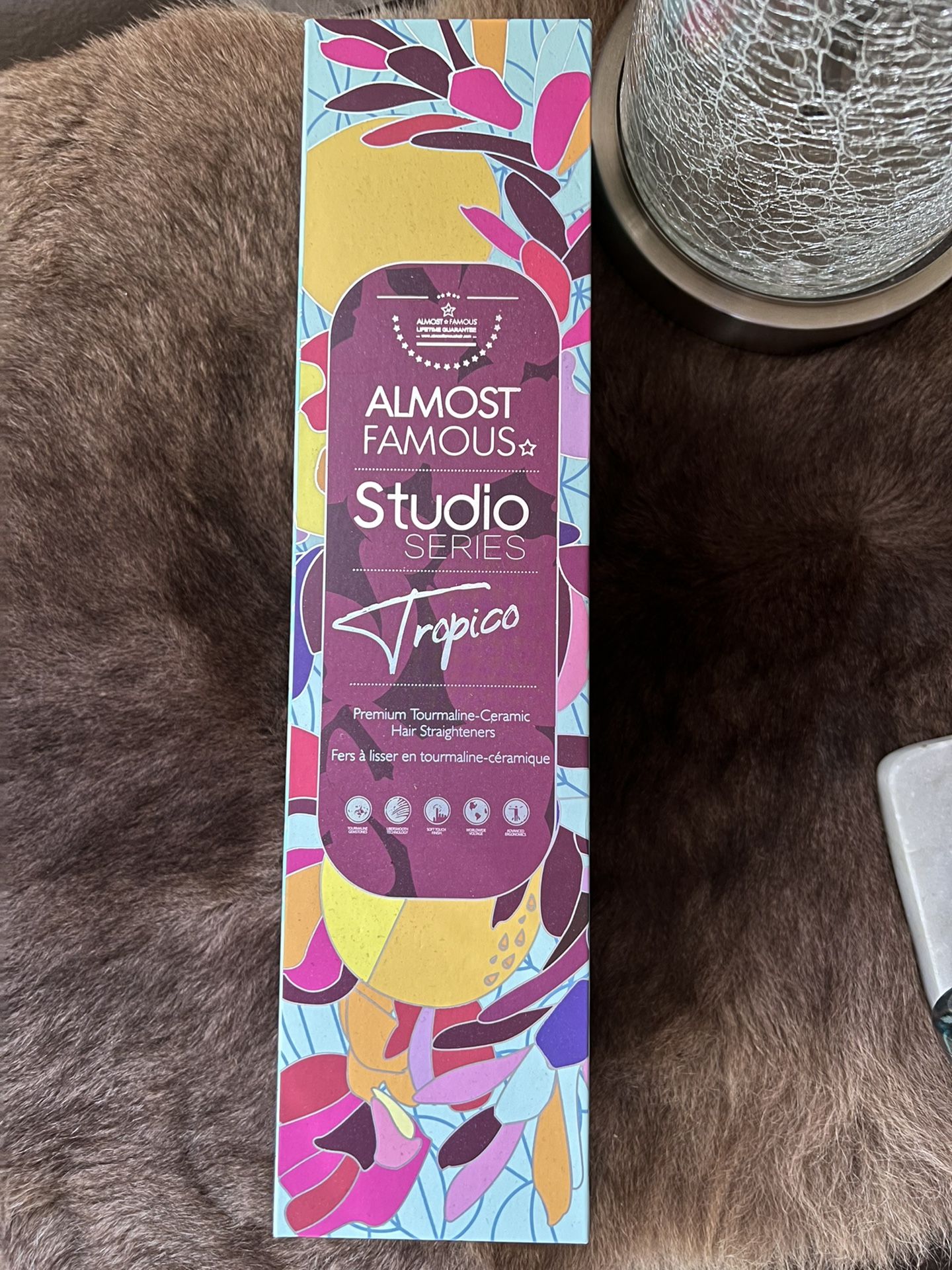 NIB ALMOST FAMOUS Studio Series TROPICO Hair Straightener