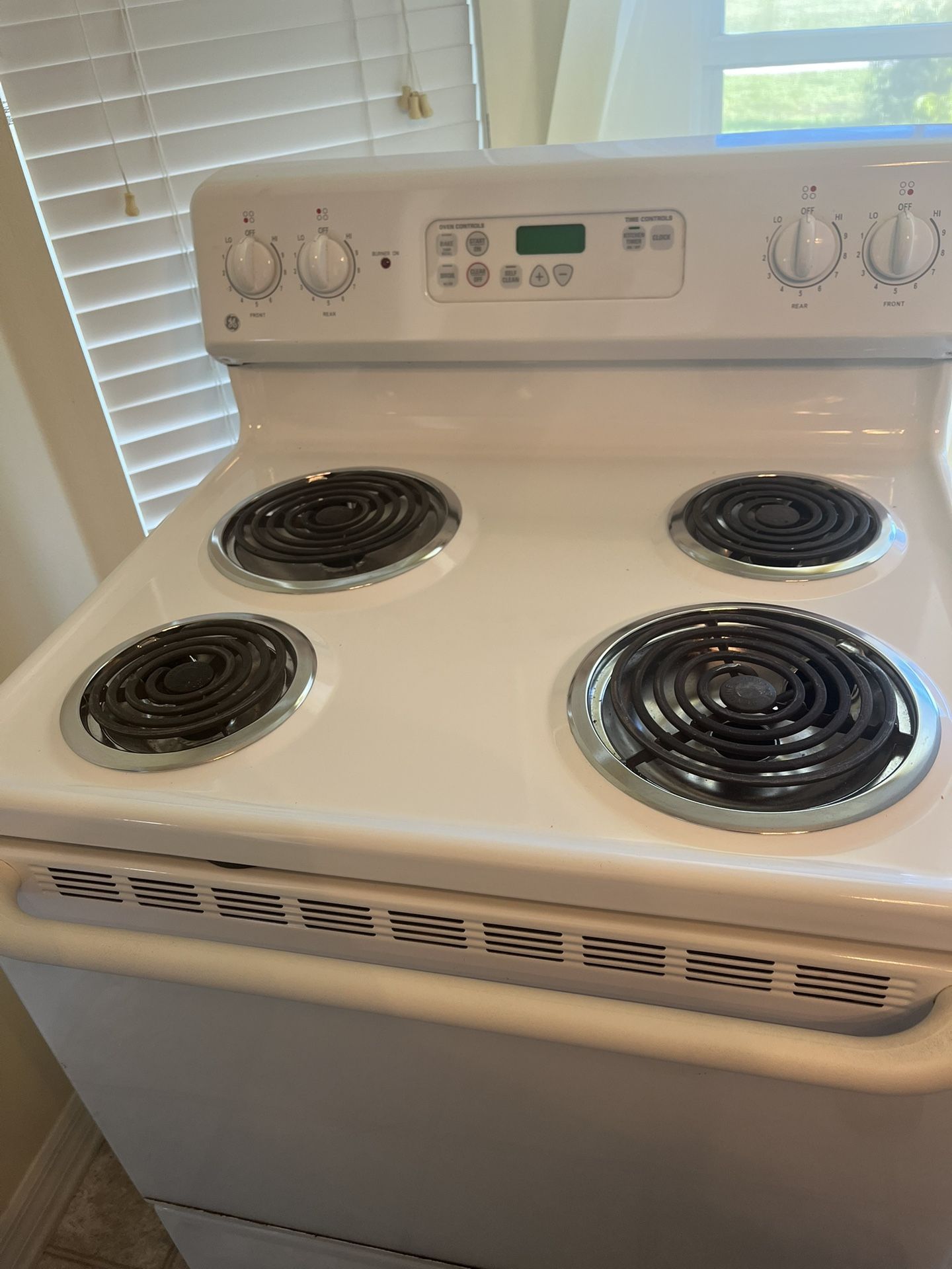 Used Stove And Microwave 