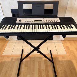Yamaha YPT-270 61 Key Keyboard, Adapter With Piano Stand