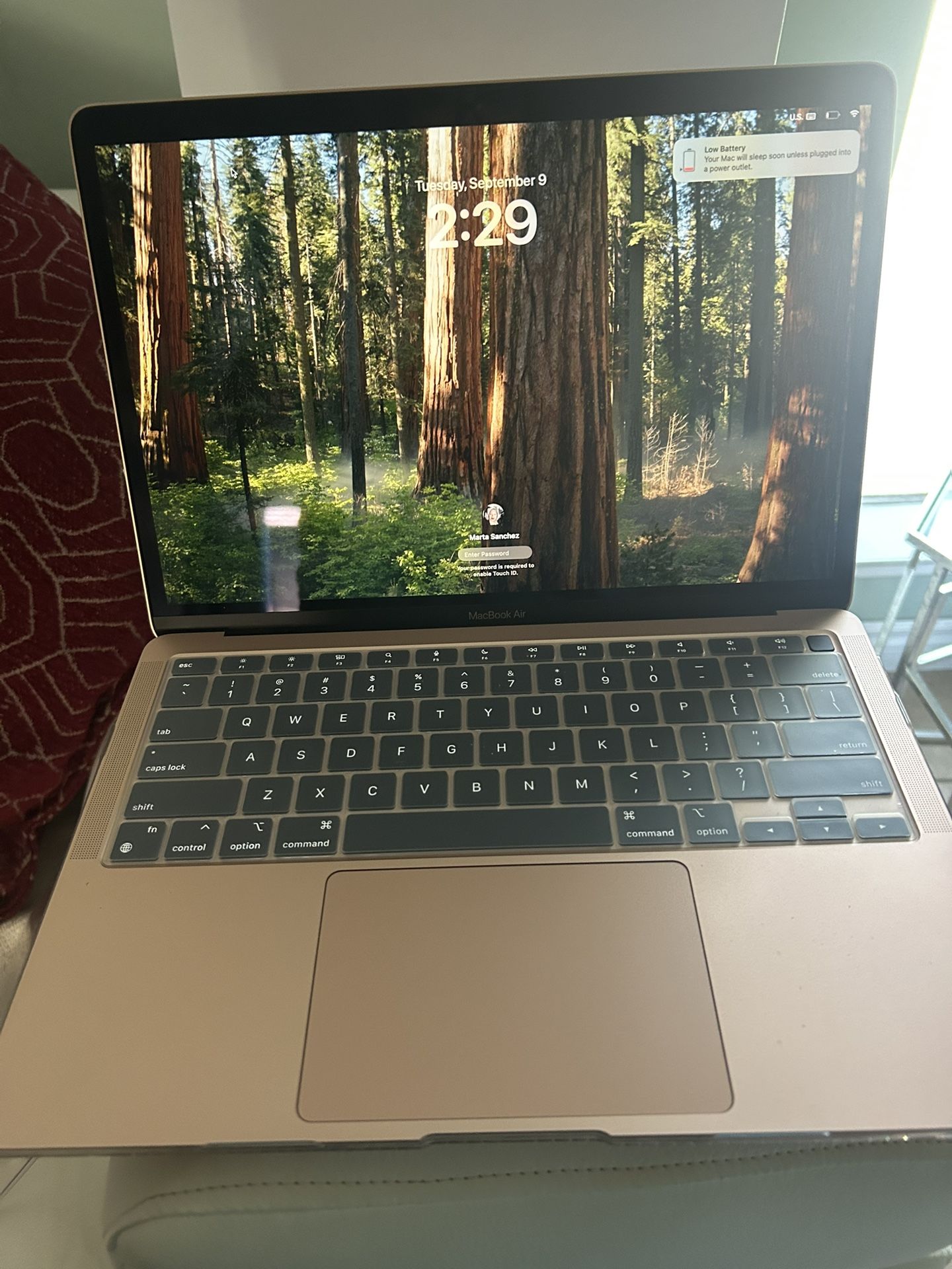 🍀LIKE NEW (only Used 4 Or 5 Times I Can’t understand the computer) MacBook Air 256 GB $1200 🎈