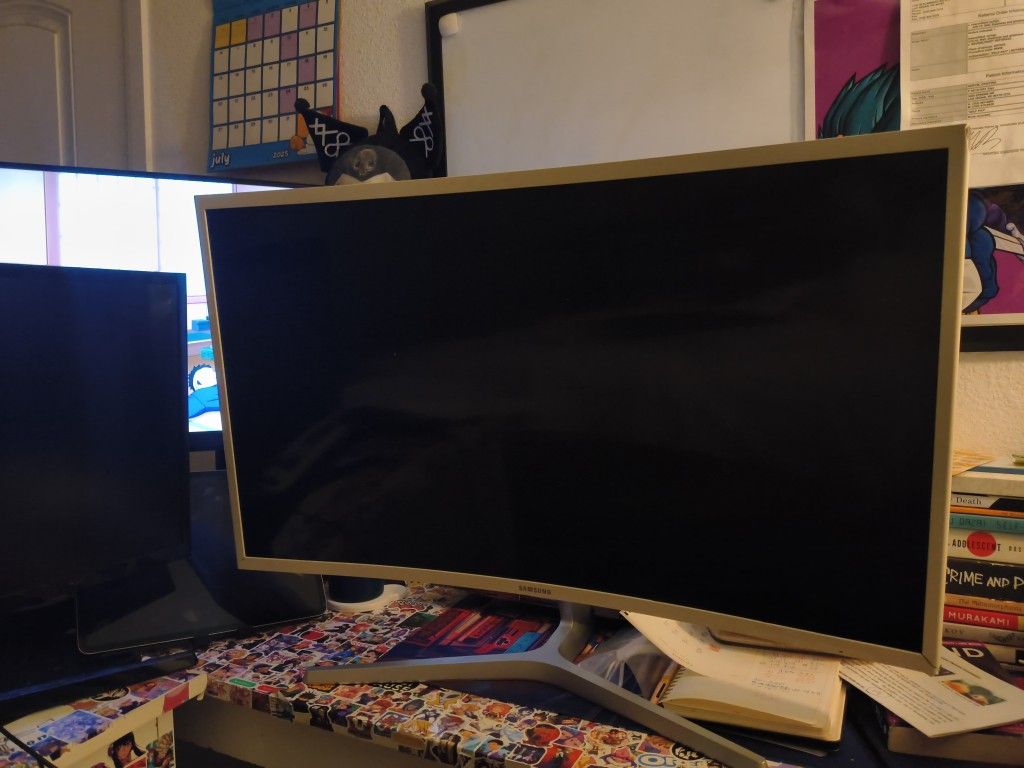 32" Samsung Curved Monitor