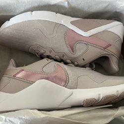 Nikes 