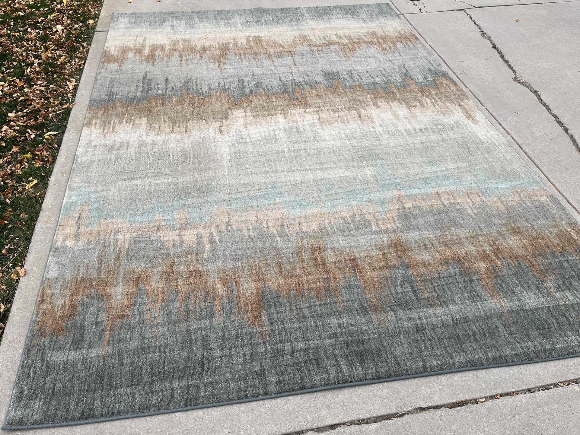Large Faded Rugs Lovely Large Fade Style Area Rug (8’x11’) for Sale in Colorado Springs ...