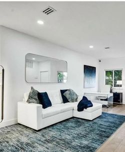 El Dorado Luxurious White Leather Coach