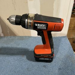 Black & Decker Cordless Drill 3/8" Chuck 12v Model # BD12PS Type 1