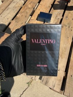 Valentino Perfume