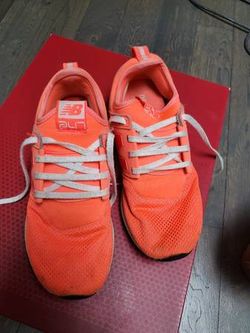 Women's shoes