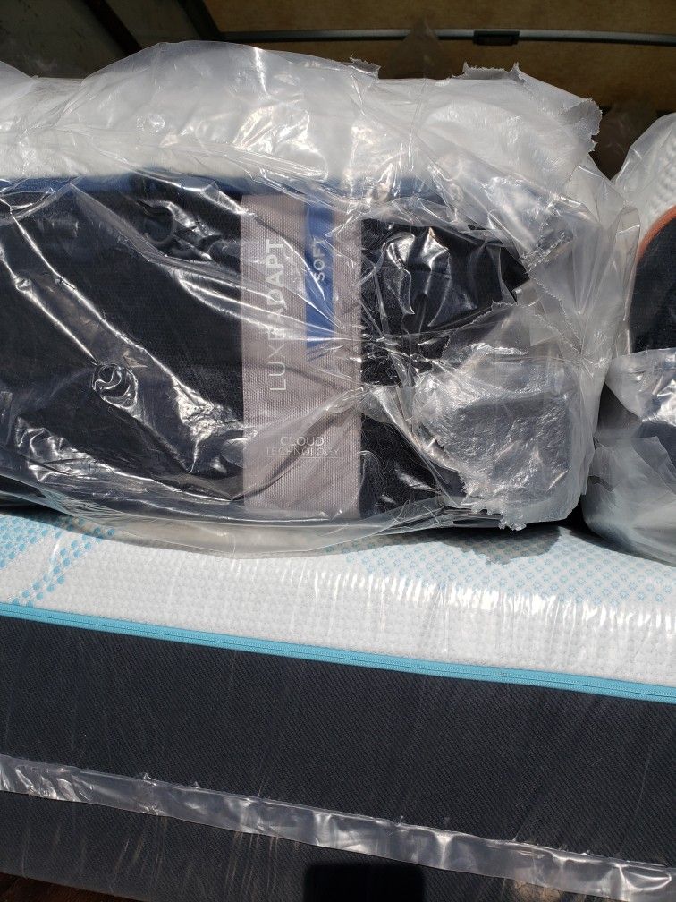 individual Temporpedic mattress and base I have two together they make a King free delivery