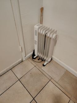 Mainstays 1500W Mechanical Oil Filled Electric Radiant Space Heater,